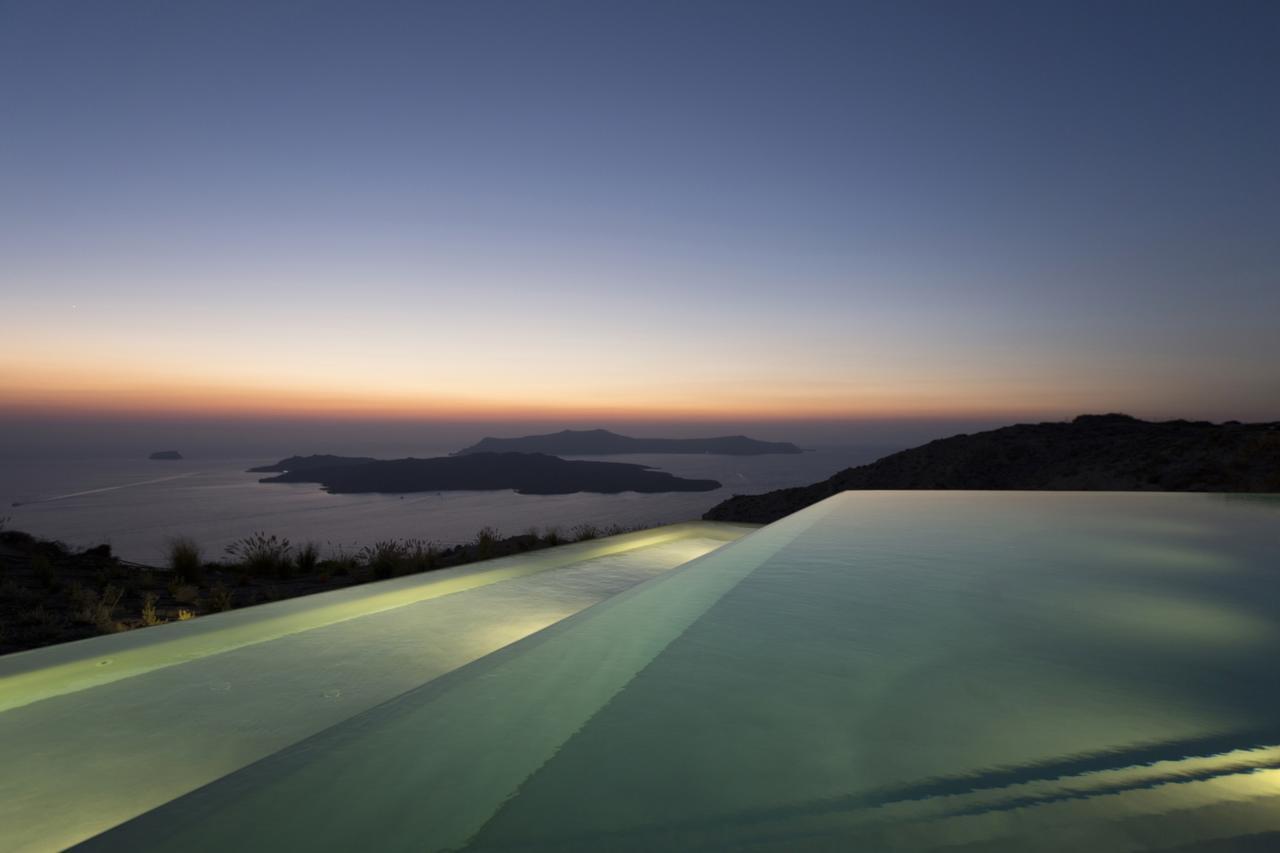 Erosantorini Estate Hotel ฟิรา ภายนอก รูปภาพ